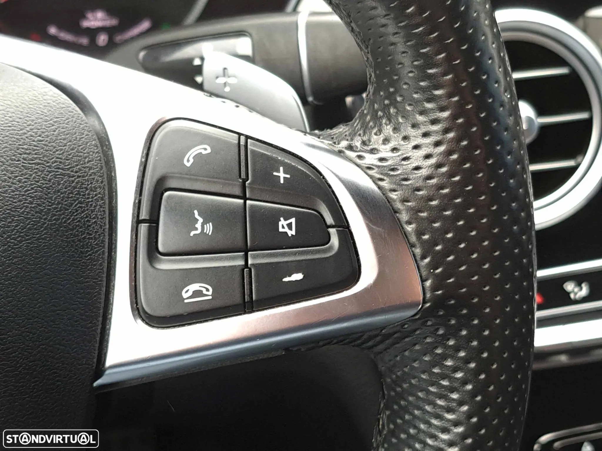 Mercedes-Benz C 300 BlueTEC Hybrid AMG Line - 9