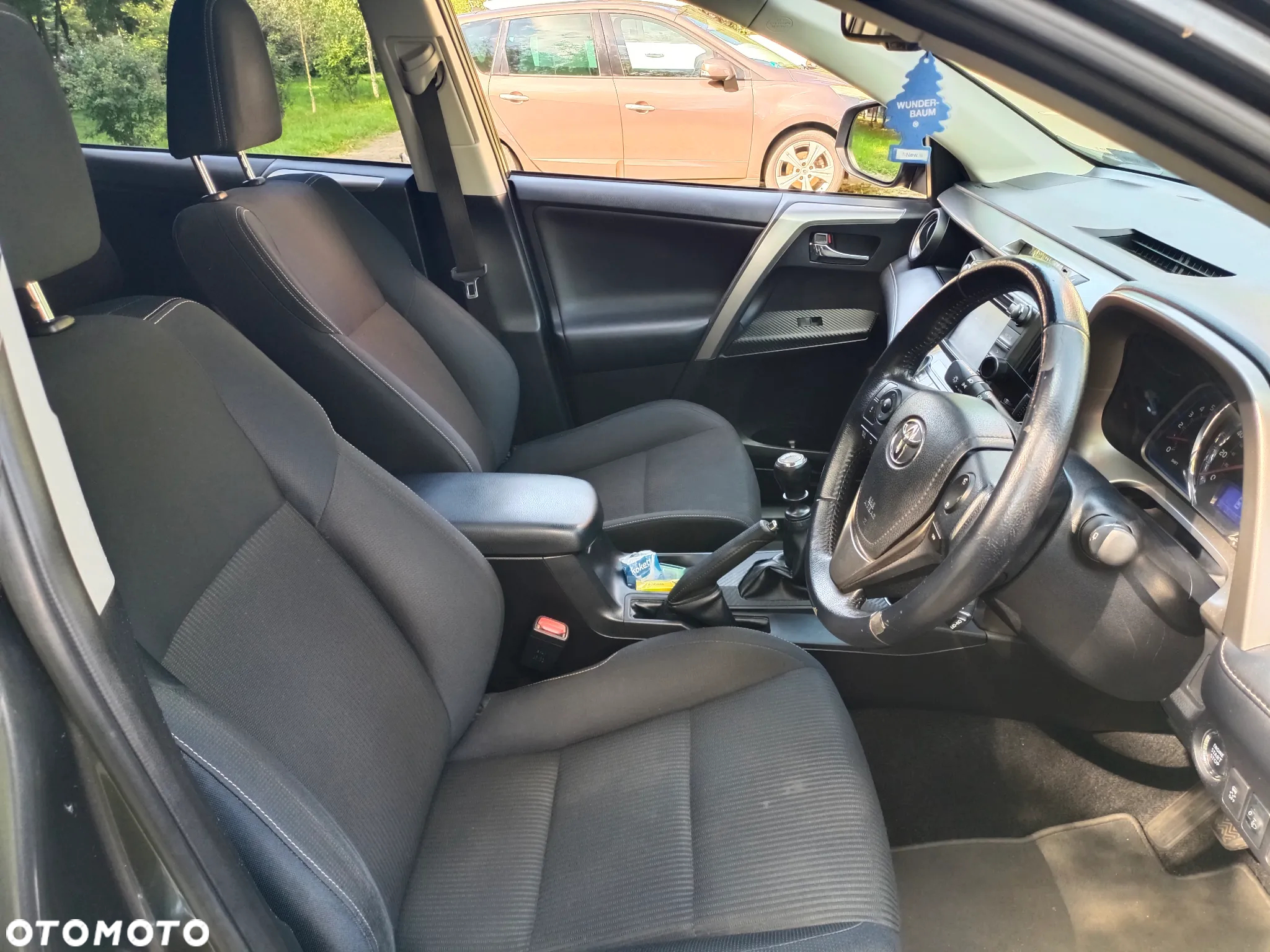 Toyota RAV4 - 7