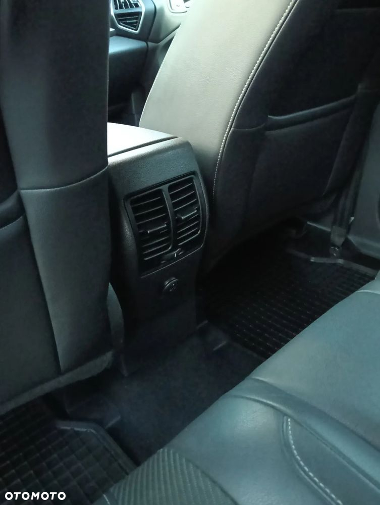 Ford Kuga 2.0 TDCi 4WD Titanium Plus - 17