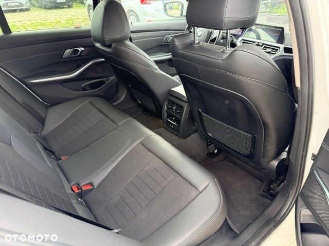 BMW Seria 3 - 9