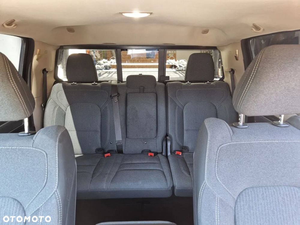 RAM 1500 Crew Cab Shortbed Bighorn - 14