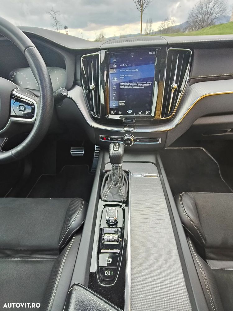 Volvo XC 60 D4 AWD Geartronic RDesign - 34