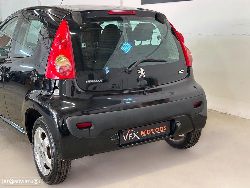 Peugeot 107 1.0 Urban - 23