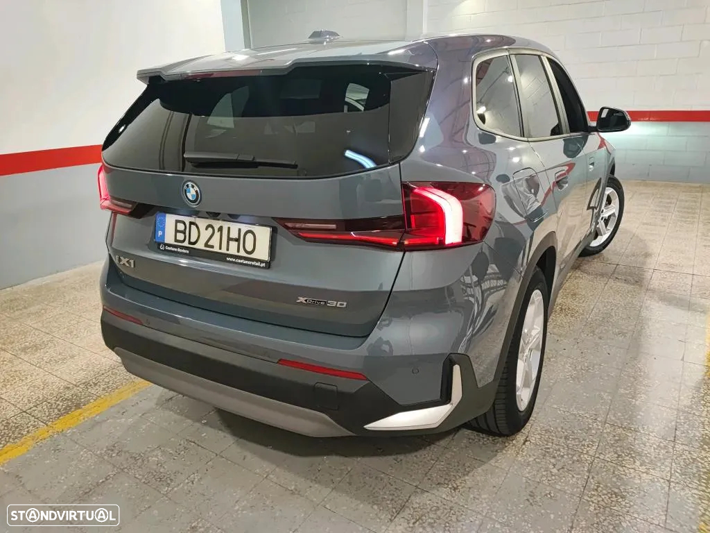 BMW iX1 xDrive30 - 3