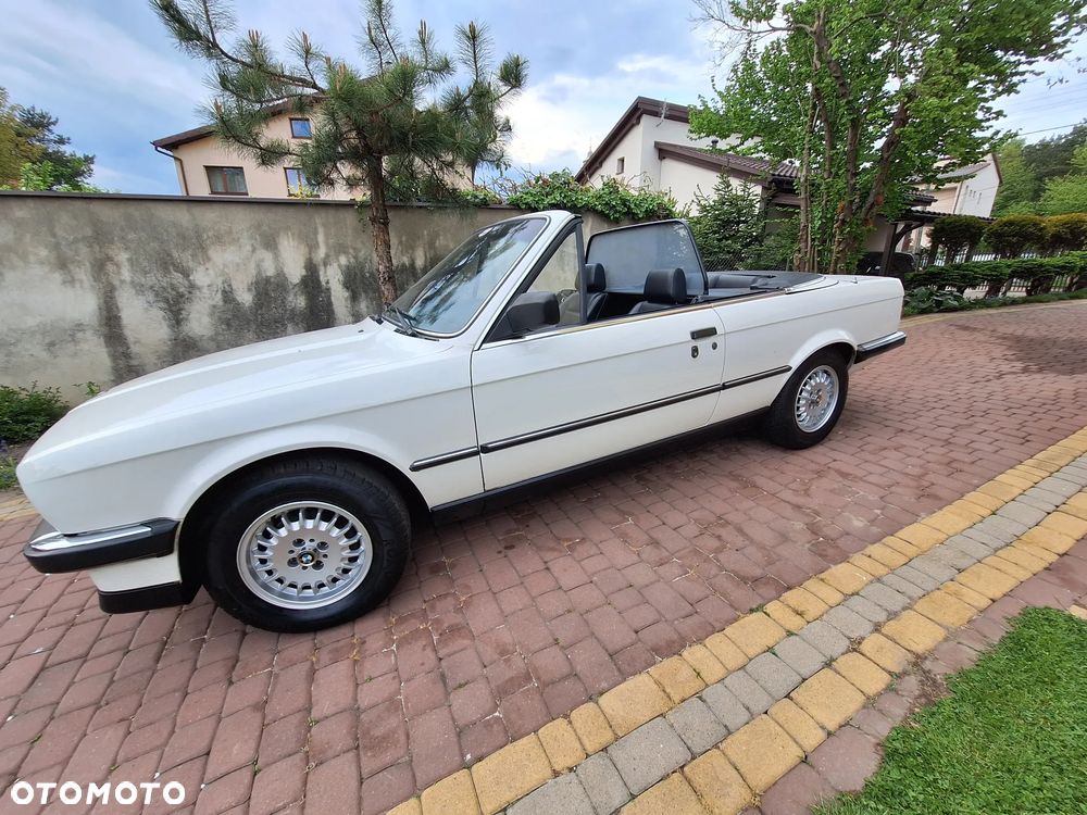 BMW Seria 3 325i - 2