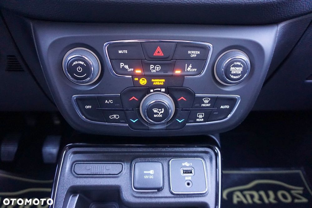 Jeep Compass 1.3 T-GDI I4 Limited - 32