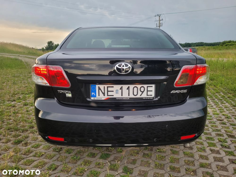 Toyota Avensis 2.0 Prestige NAVI MS - 8