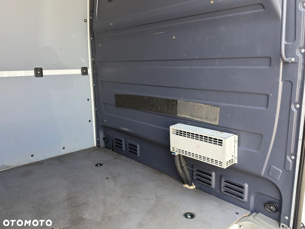 Volkswagen CRAFTER L2H2 - 31