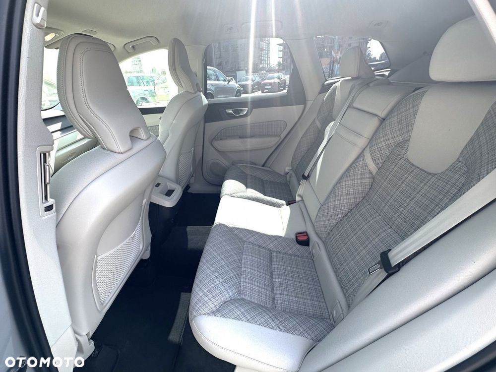 Volvo XC 60 - 29