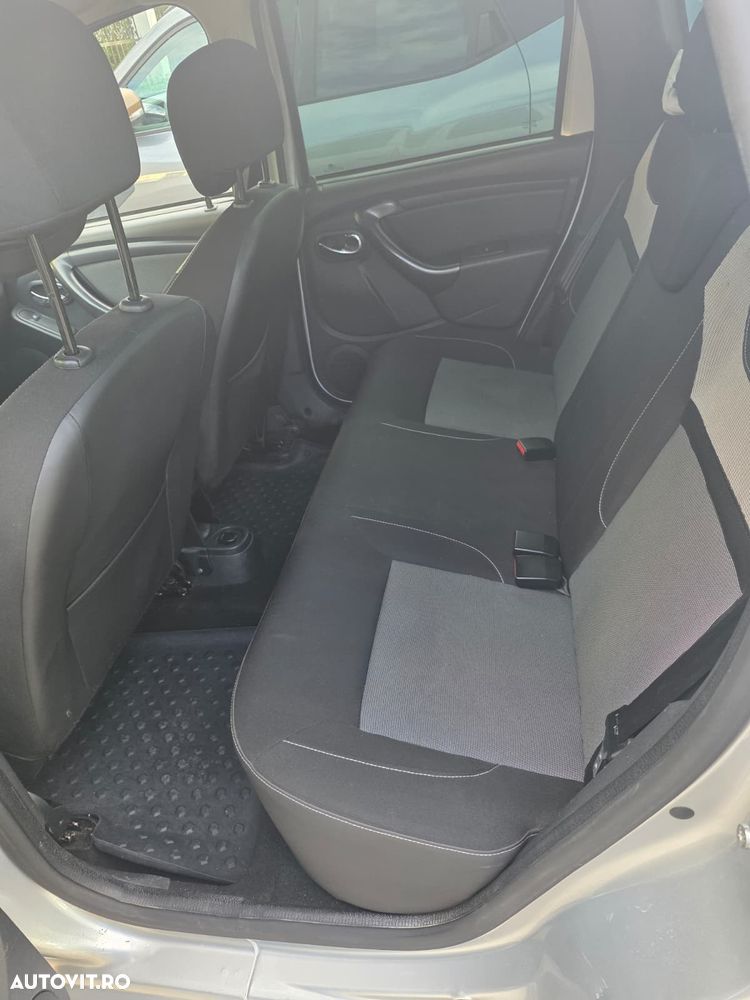 Dacia Duster 1.5 dCi 4WD Prestige jante 16" - 7