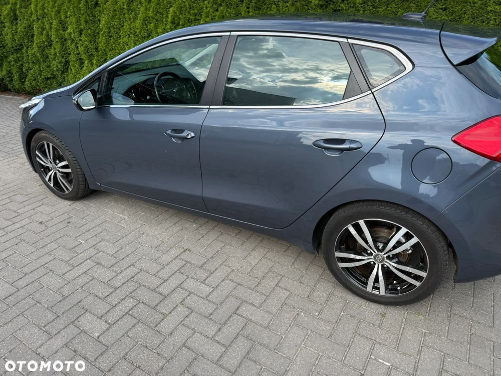 Kia Ceed 1.6 GDI Edition 7 - 9