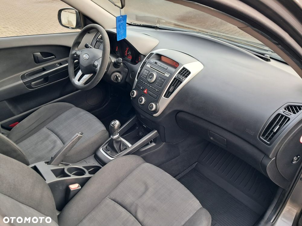 Kia Ceed 1.6 Crdi Comfort + - 11