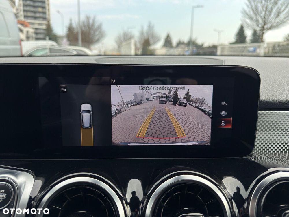 Mercedes-Benz GLB 200 Style 7G-DCT - 18