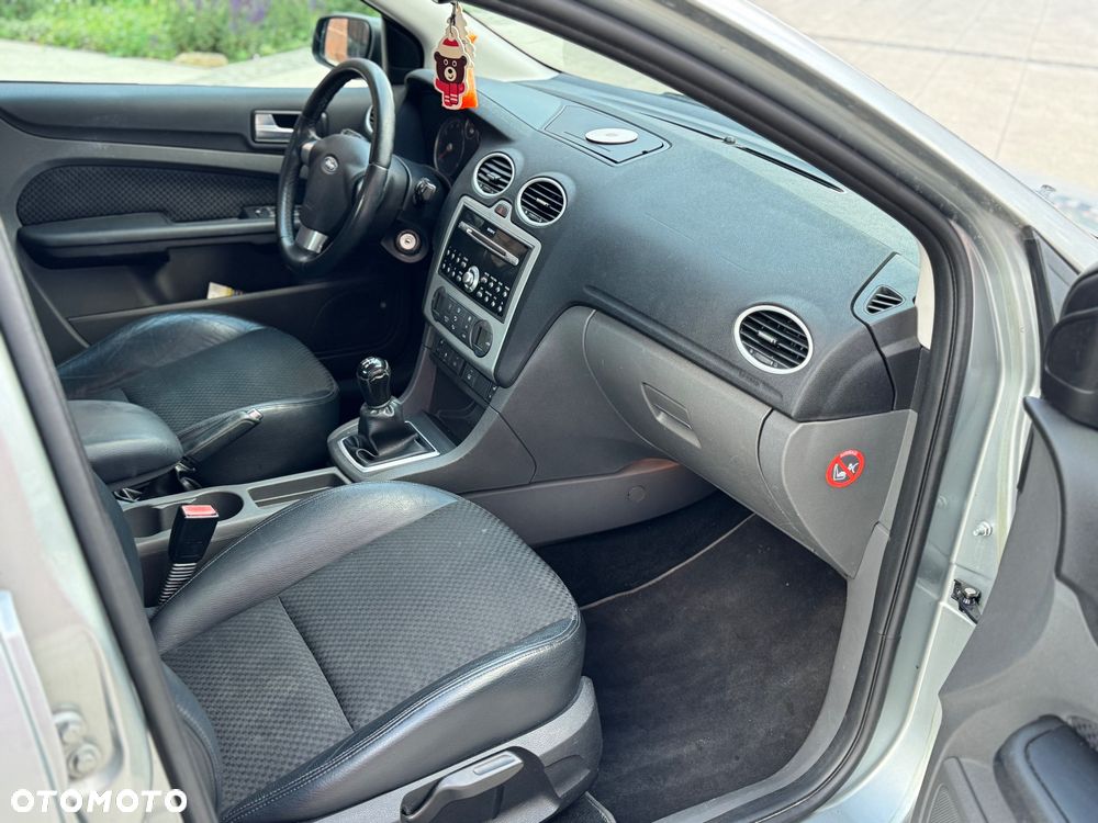 Ford Focus - 11