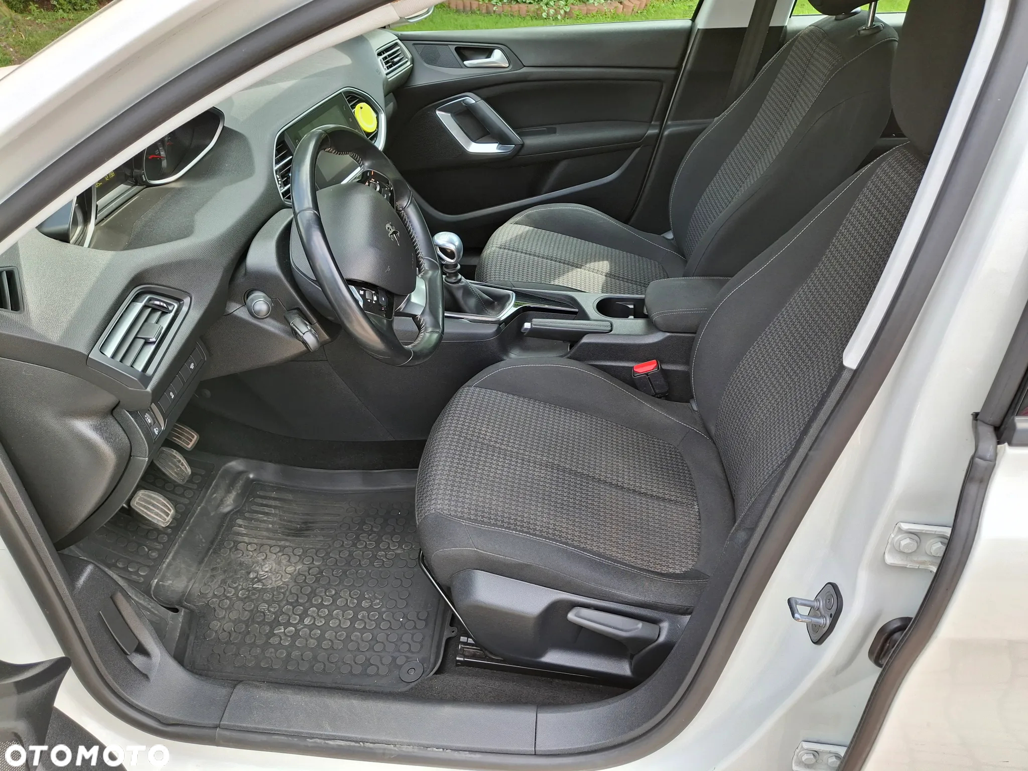 Peugeot 308 1.5 BlueHDi Active Pack S&S - 19