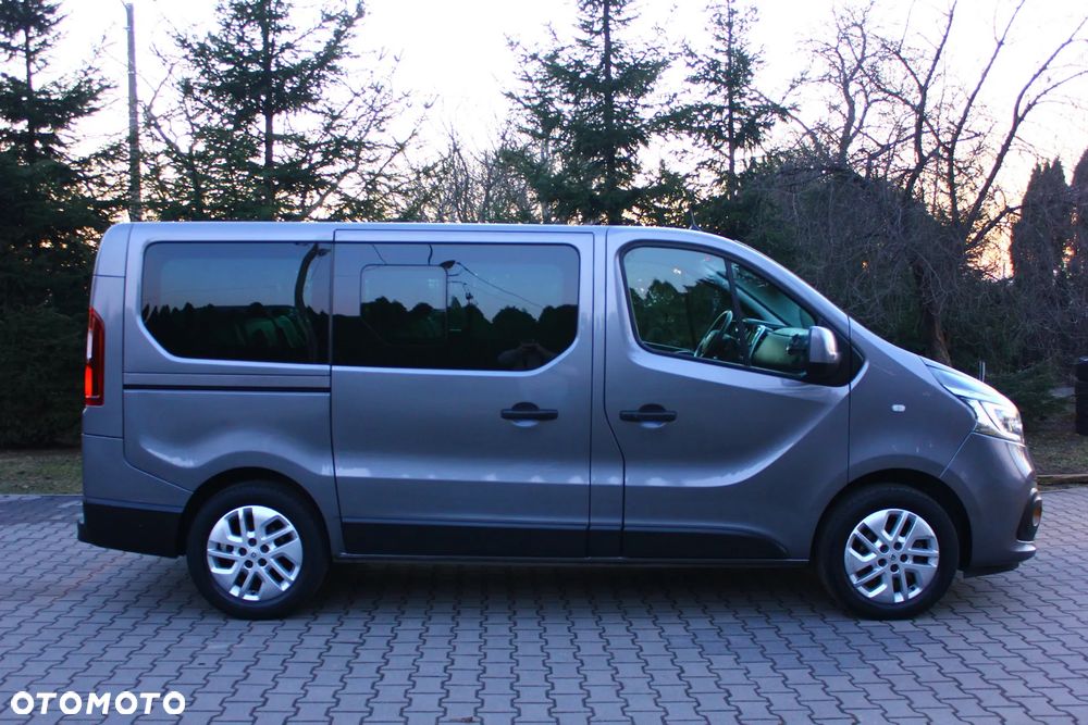 Renault Trafic 2.0 dCi - 19