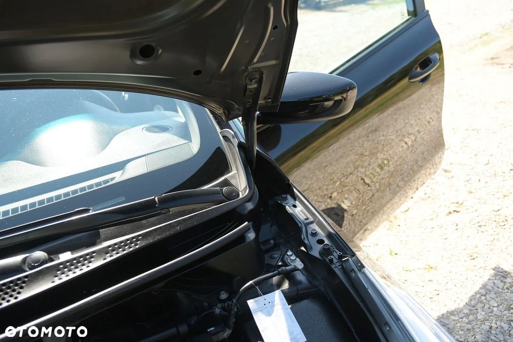 Kia Ceed 1.6 GDI Dream Team Edition - 36