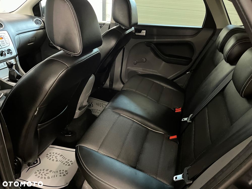 Ford Focus 1.6 TDCi Sport - 14