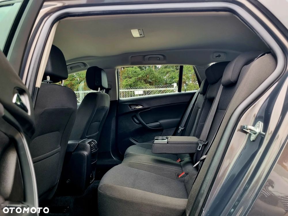 Opel Insignia 1.4 T Edition S&S - 10