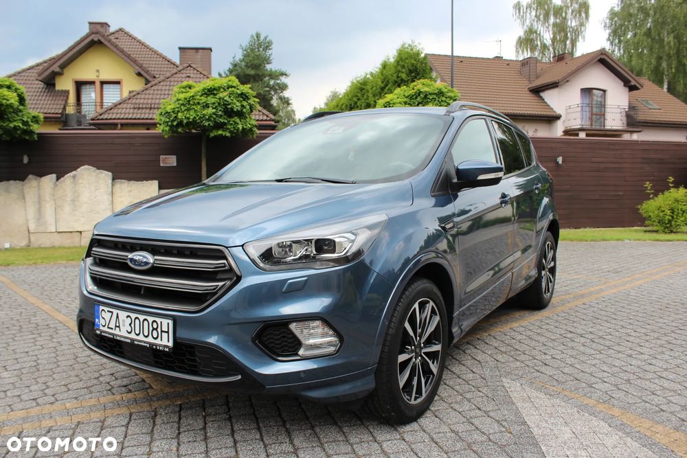 Ford Kuga 1.5 EcoBoost 2x4 ST-Line - 2