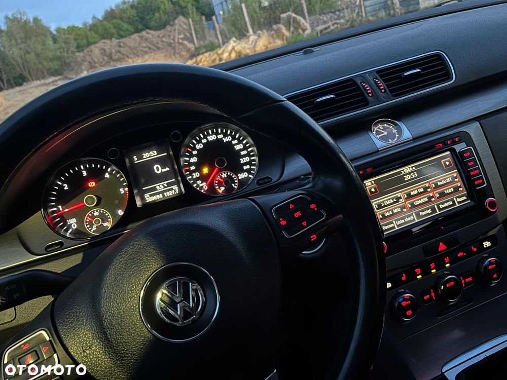 Volkswagen Passat 2.0 TDI Comfortline - 5