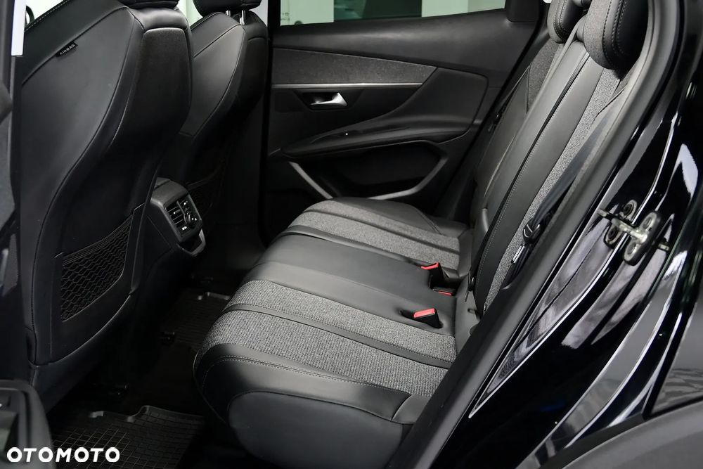 Peugeot 3008 BlueHDi 180 Stop & Start EAT8 Allure - 20