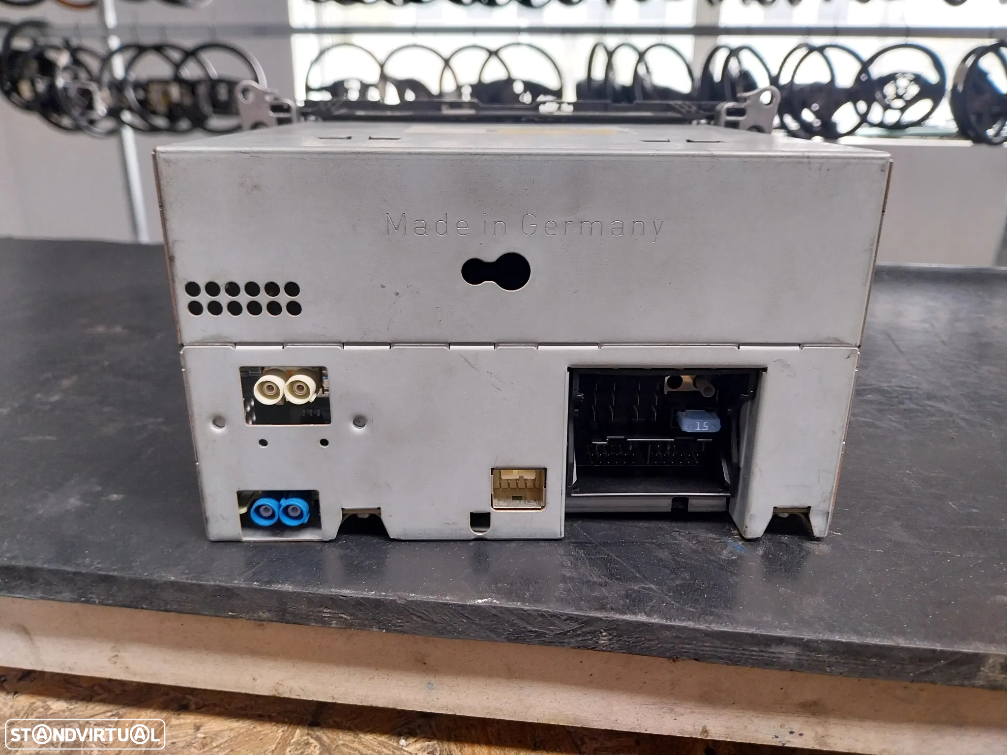 Radio Mercedes W204 C200 CDI Ref: A204 870 56 96 - 3