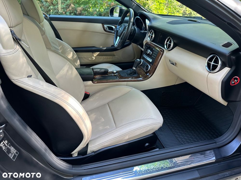 Mercedes-Benz SLK - 13