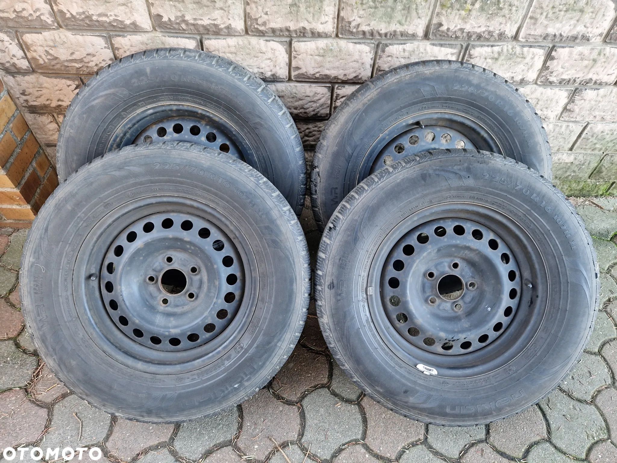 Koła Felgi 16 cali Citroen Hyundai Kia / 5x114.3 ET 31 6.5Jx16H2 / Opony Nokian 225/70 R16 - 1