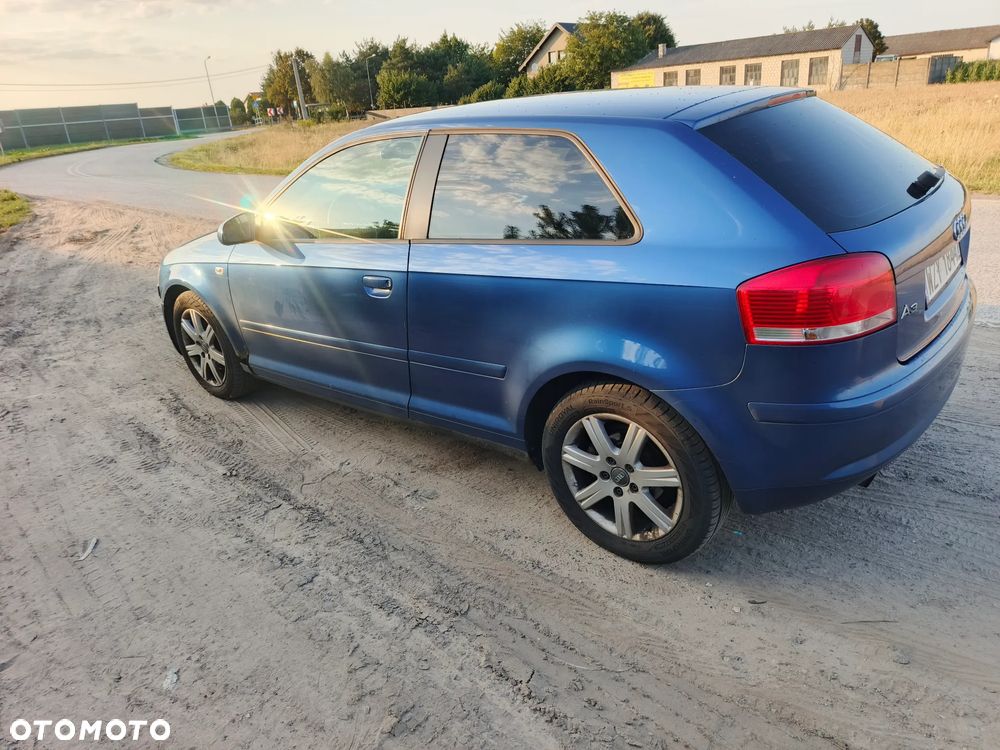 Audi A3 1.6 Ambiente - 5