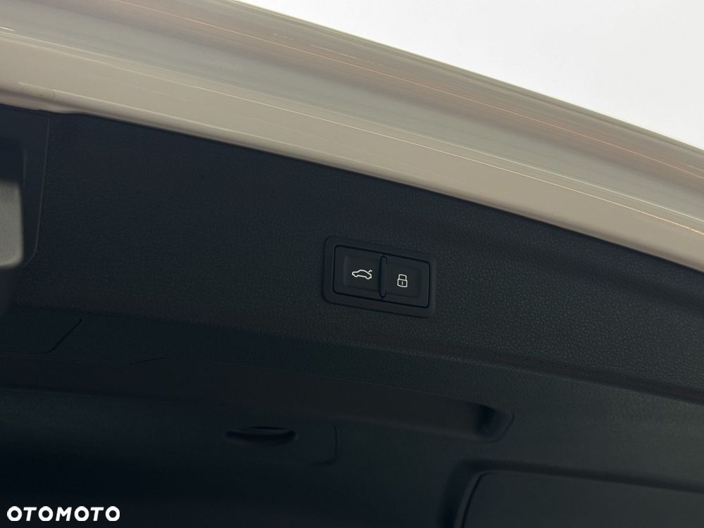 Audi Q3 35 TFSI mHEV S-Line S tronic - 20