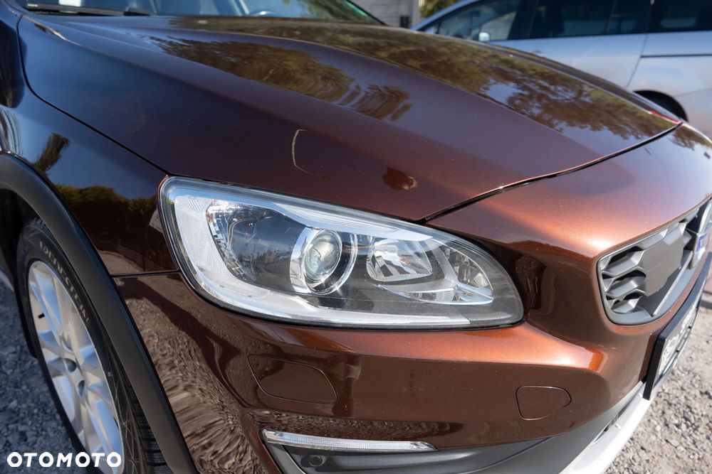Volvo V60 Cross Country D4 Momentum - 22