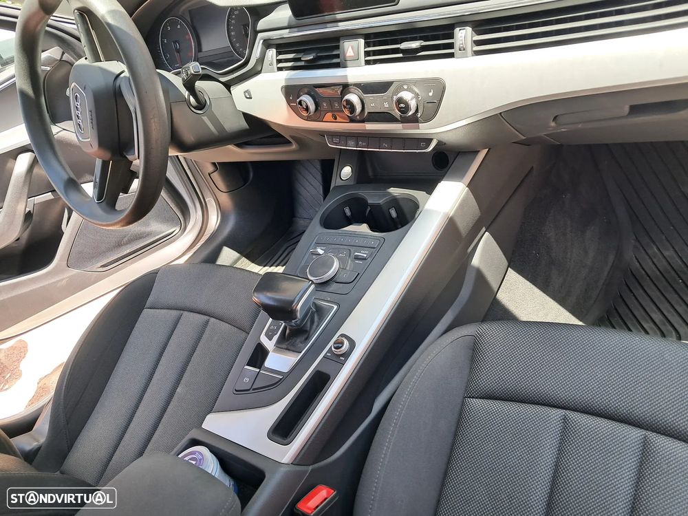 Audi A4 Avant 40 TDI S tronic - 18