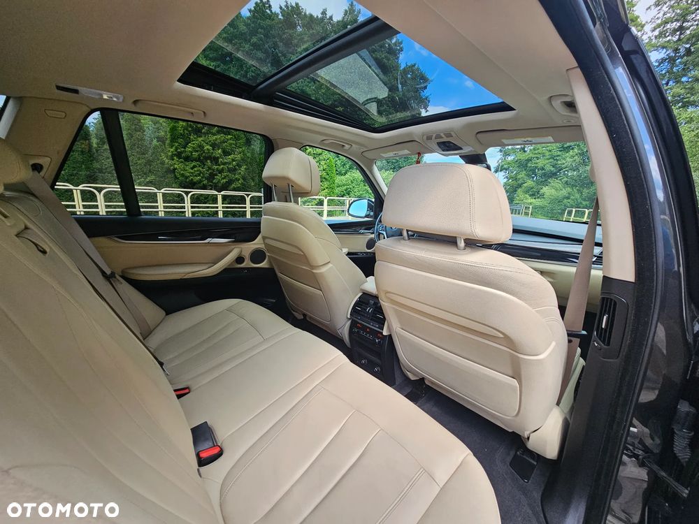 BMW X5 xDrive35i - 12