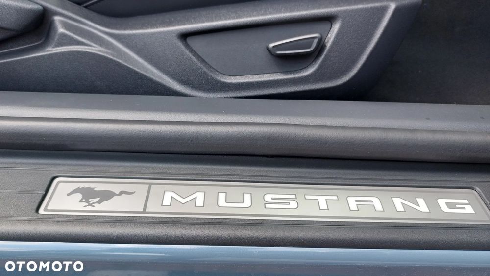 Ford Mustang - 26