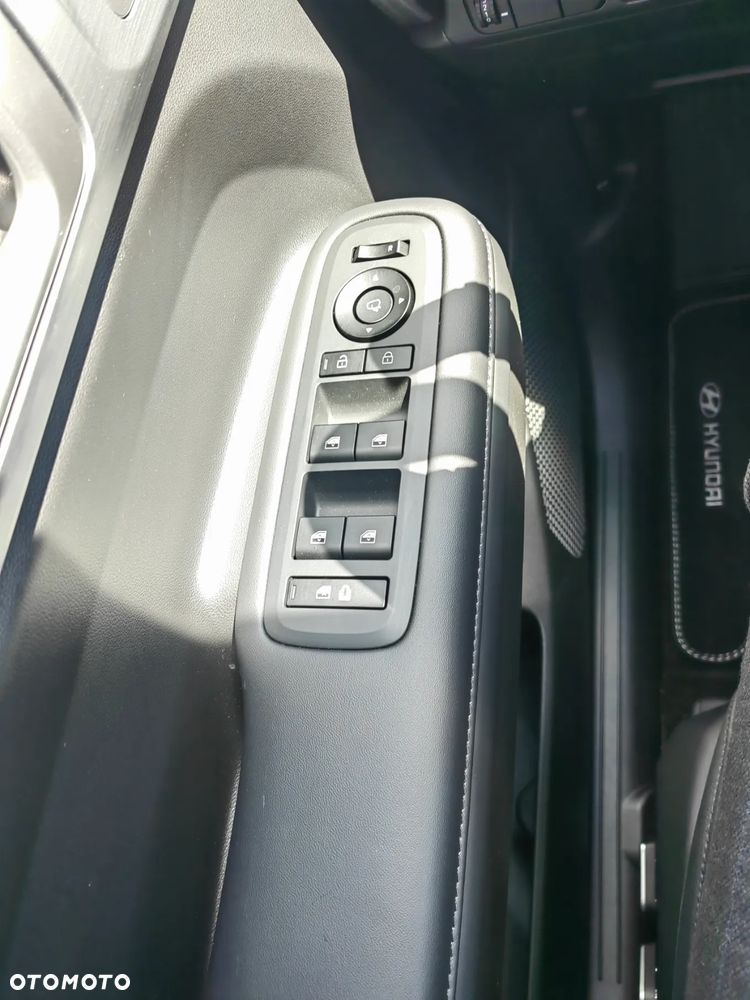 Hyundai Santa Fe ver-1-6-t--gdi-hev-platinum-4wd-7os - 11