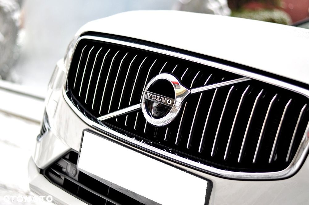 Volvo XC 60 T8 AWD Plug-In Hybrid Inscription - 12