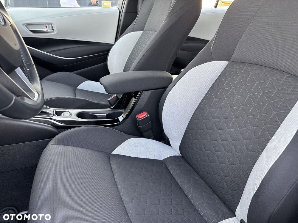 Toyota Corolla 1.8 Hybrid Comfort - 16