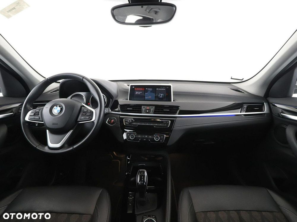 BMW X1 sDrive20d xLine - 16