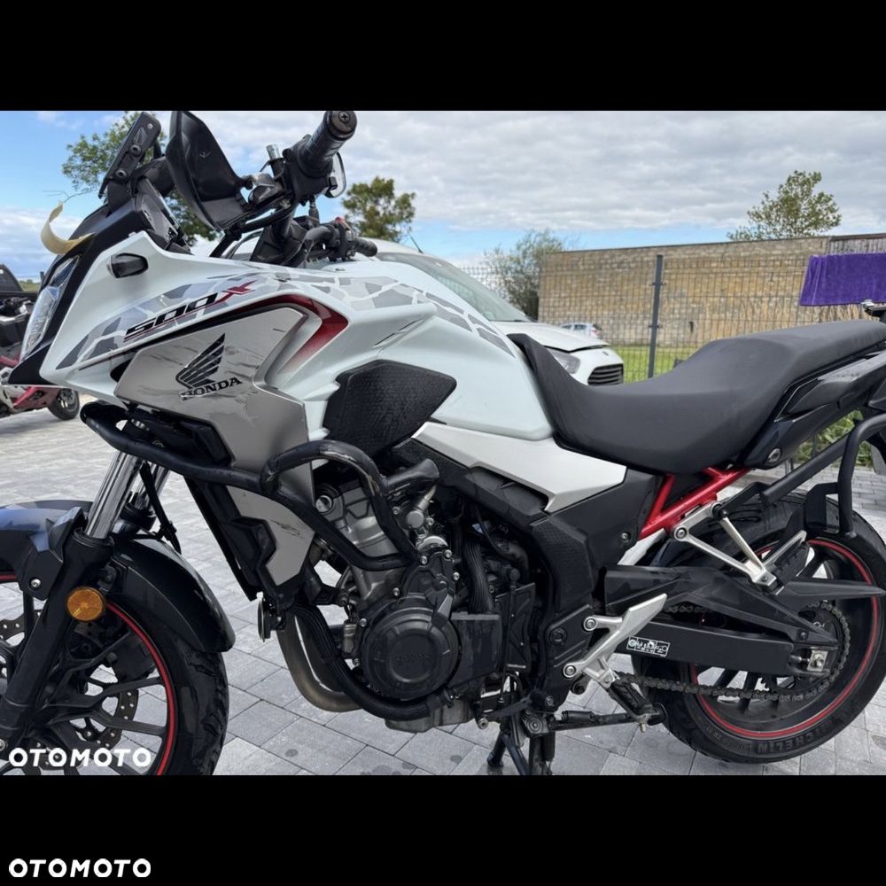 Honda CB - 12