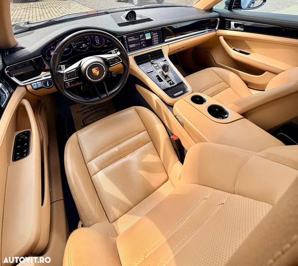 Porsche Panamera 4 - 16