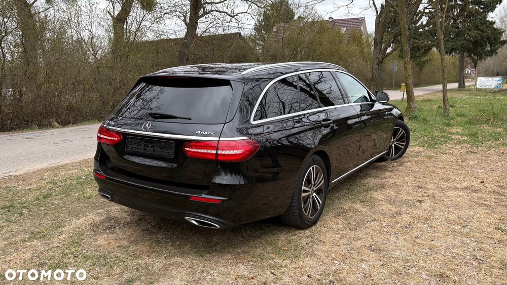 Mercedes-Benz Klasa E 220 d 4-Matic 9G-TRONIC - 4