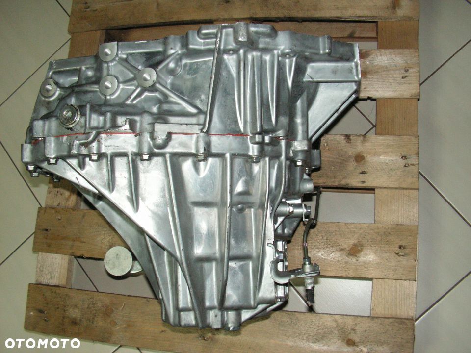 COROLLA E15 1,8 SKRZYNIA BIEGÓW NOWA 11 TYŚ KM - 13