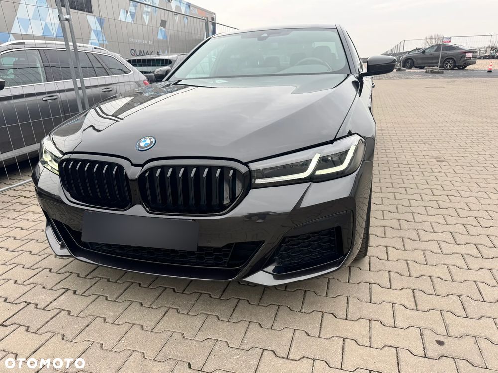 BMW Seria 5 ver-530e-xdrive-m-sport-sport - 17