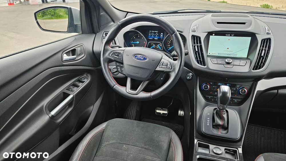 Ford Kuga 2.0 TDCi 4x4 ST-Line - 21