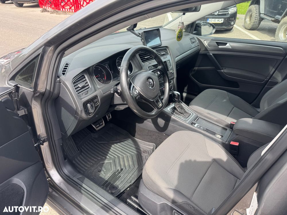 Volkswagen Golf 1.6 TDI DPF DSG BlueMotion Technology Comfortline - 9