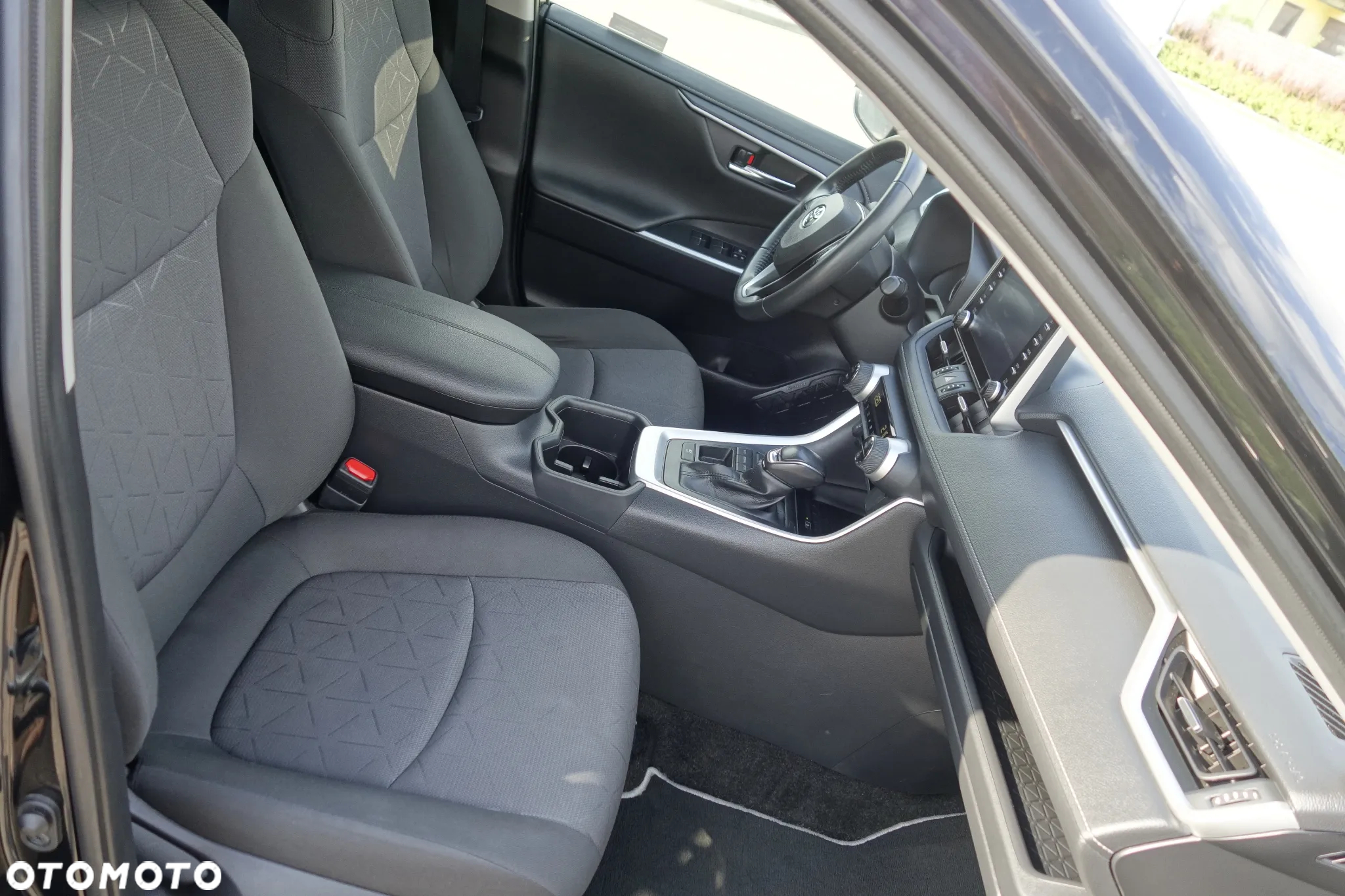 Toyota RAV4 2.5 Hybrid Comfort 4x2 - 8