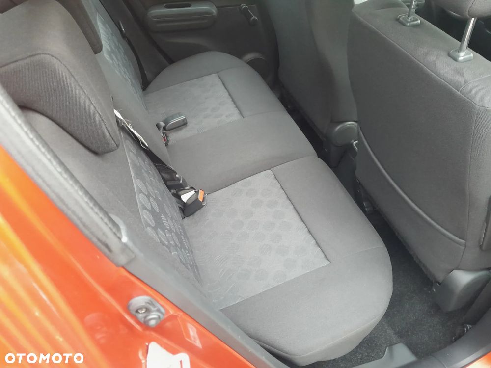 Suzuki Splash 1.0 Comfort - 19