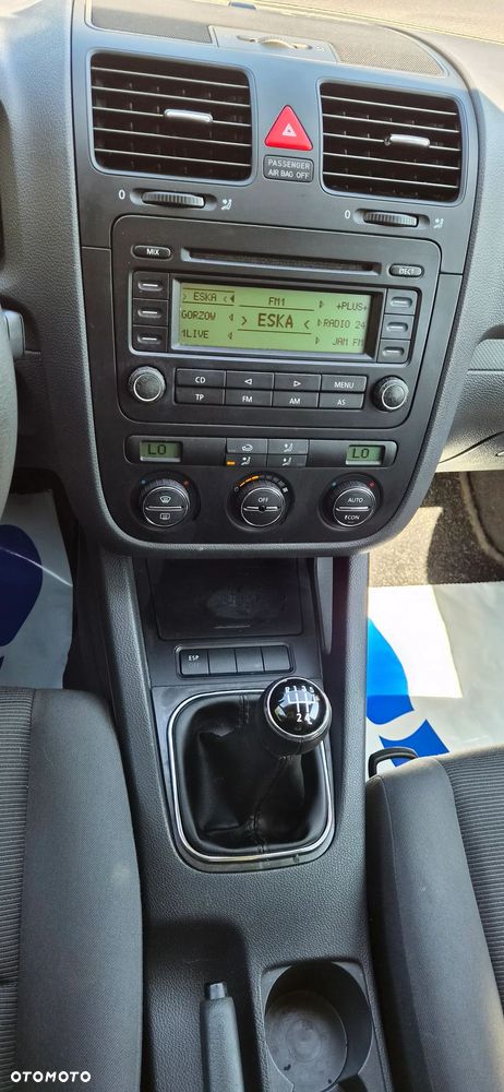 Volkswagen Golf - 6