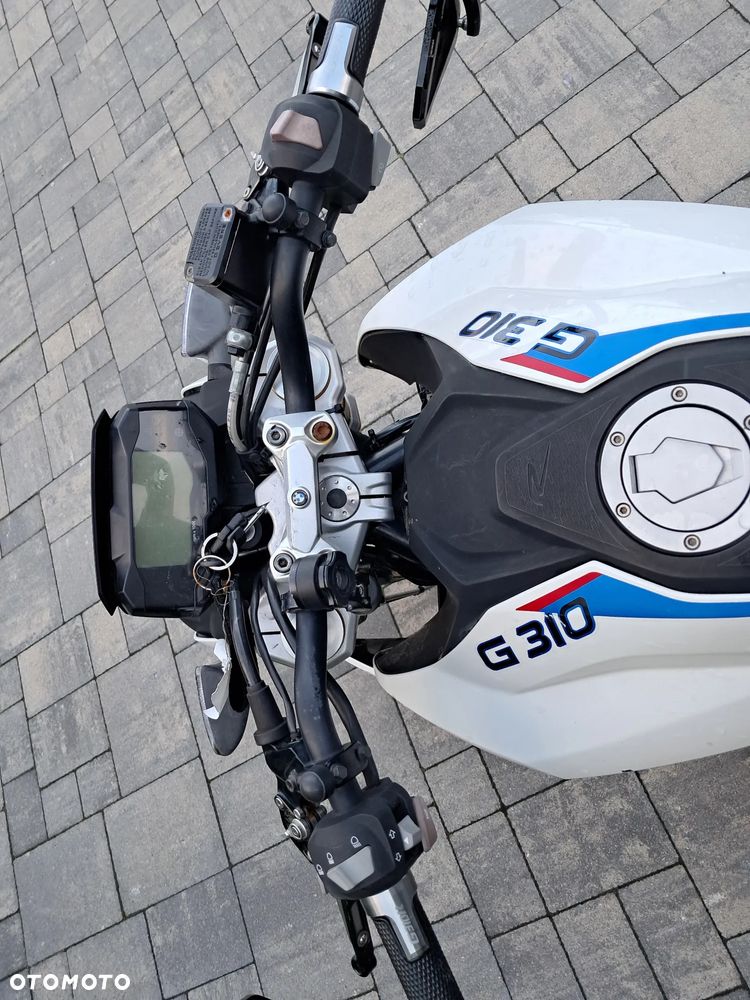 BMW G - 3